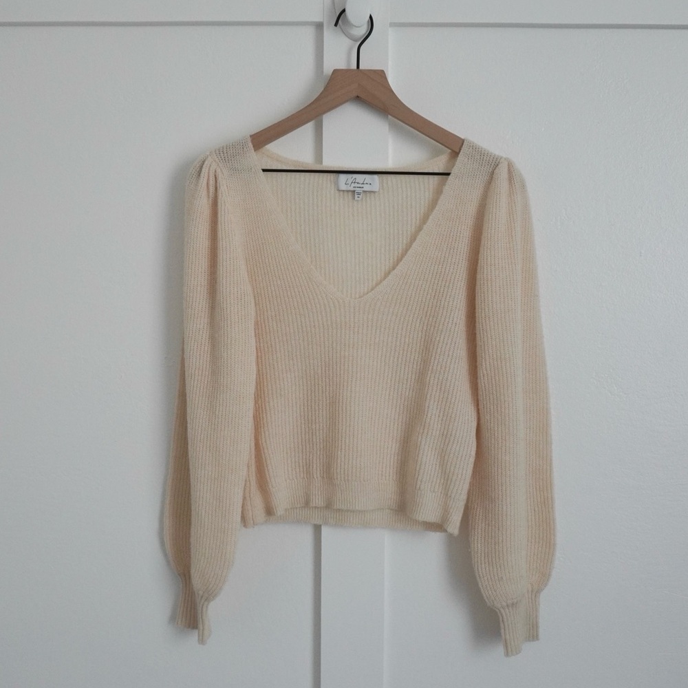 L'Academie Cream Ribbed V-Neck Sweater